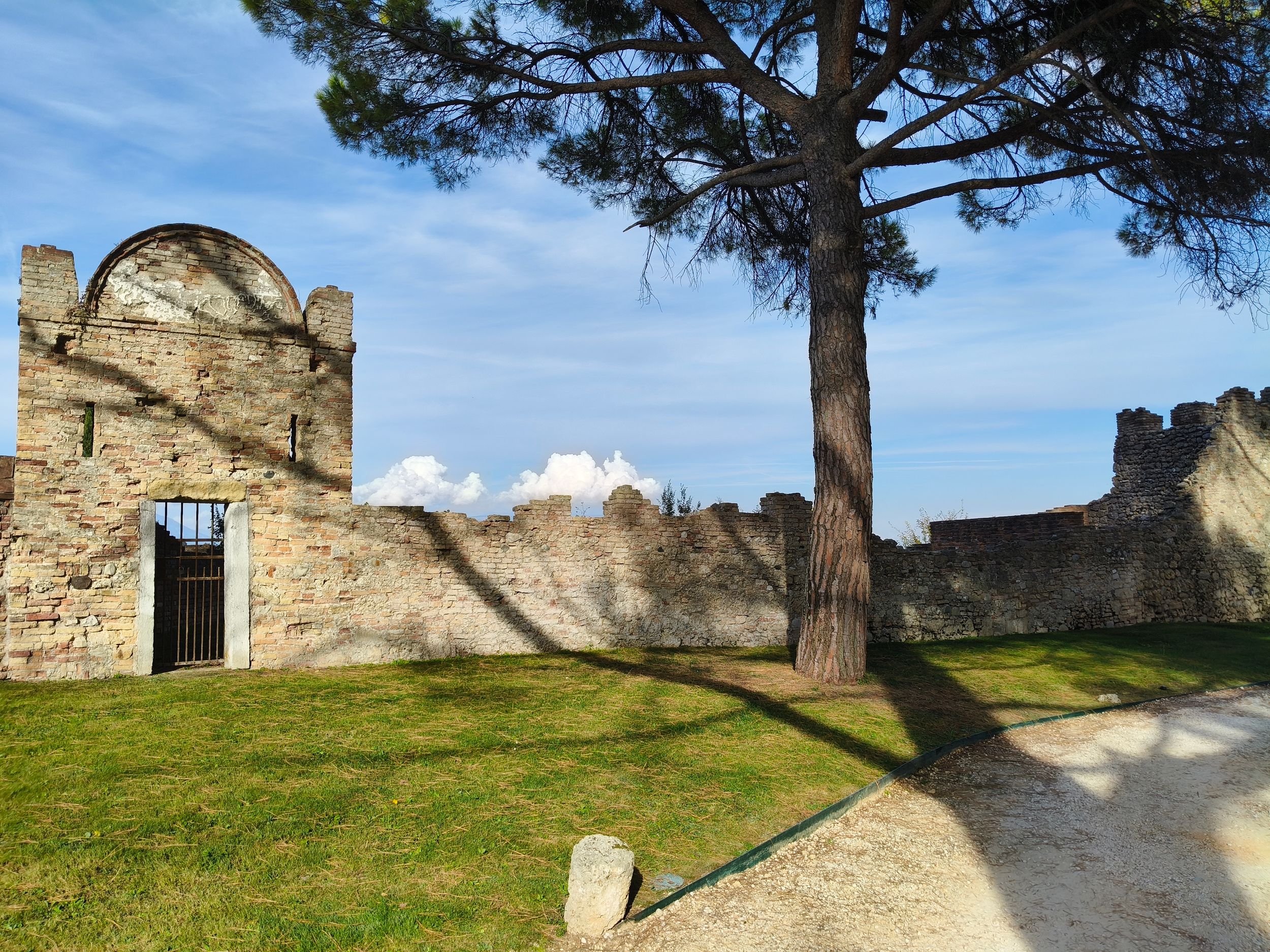San Salvatore Castle
