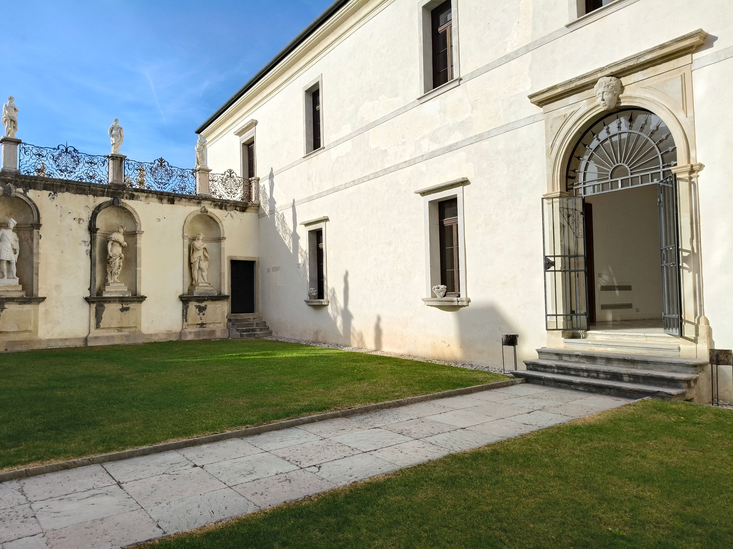 San Salvatore Castle