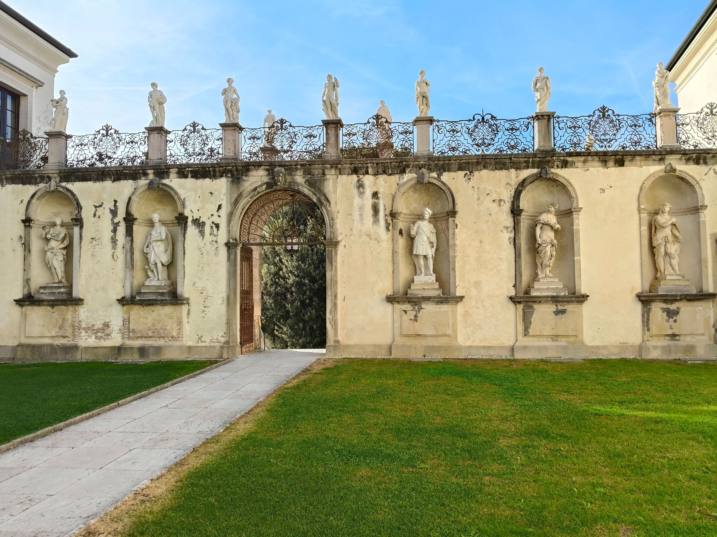 San Salvatore Castle
