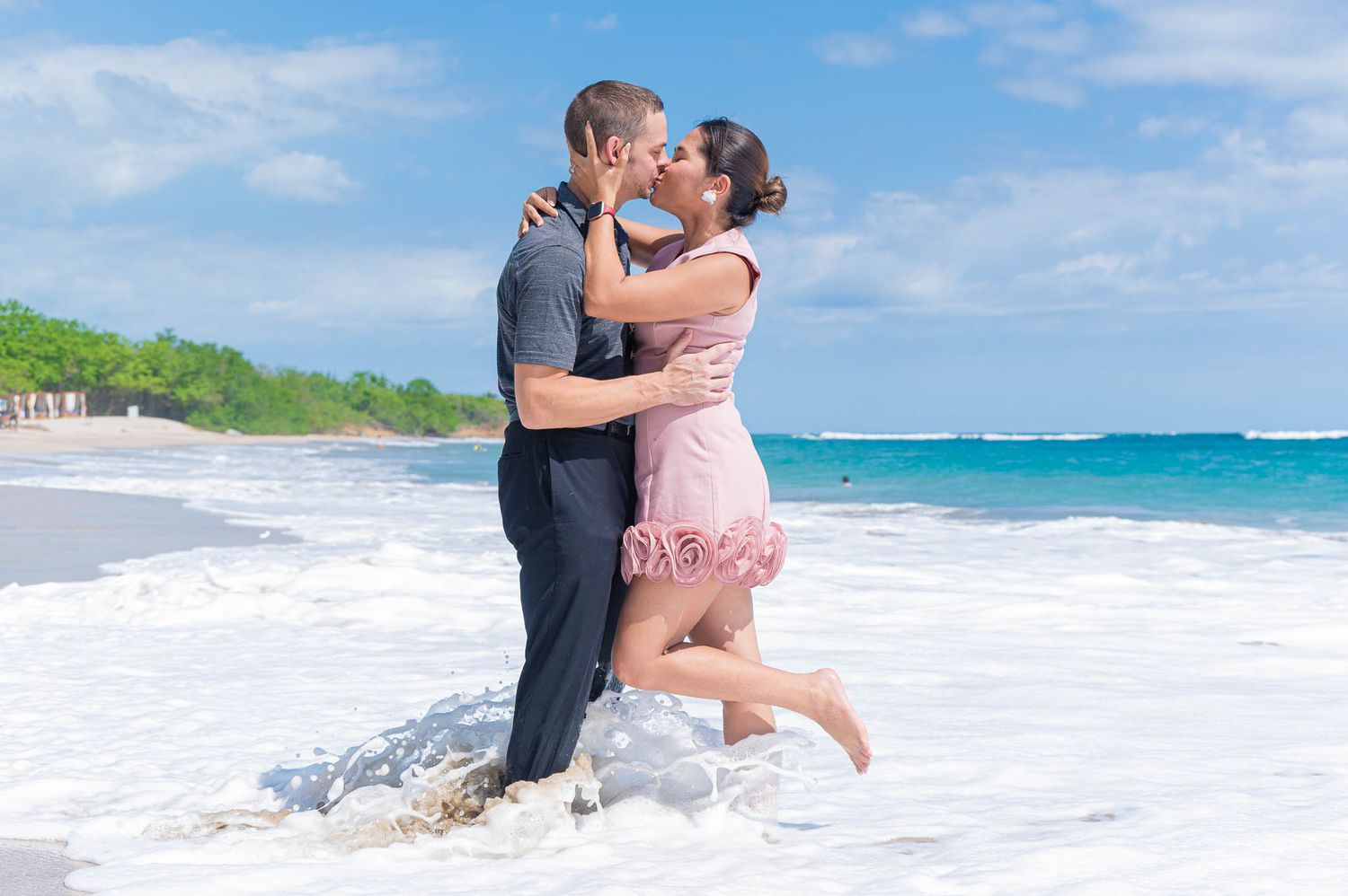 Every proposal tells a unique love story in the breathtaking landscapes of Costa Rica.