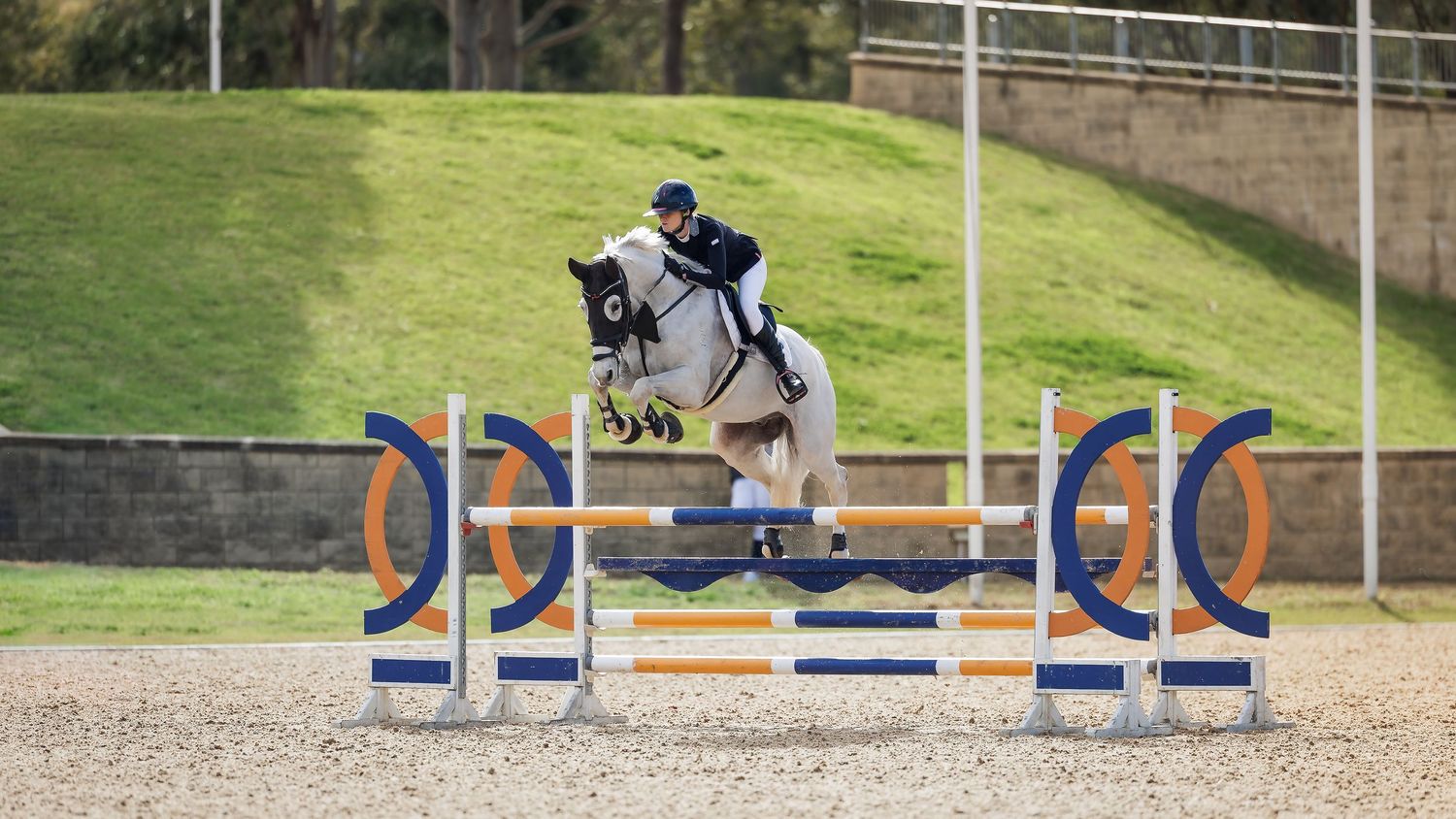 Mackenzie Patterson Hollibone and Finch Farm Casio at the JNSW Winter Classic. © Simon Scully, 2026.