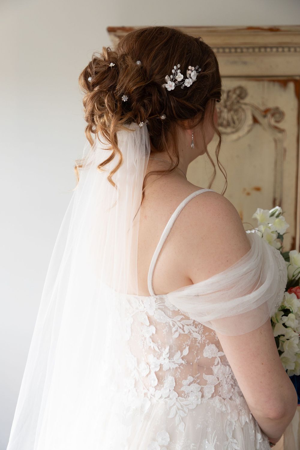 Editorial style wedding photographer in Tampa, Clearwater, St Pete, Sarasota, Naples, and Dunedin, Florida