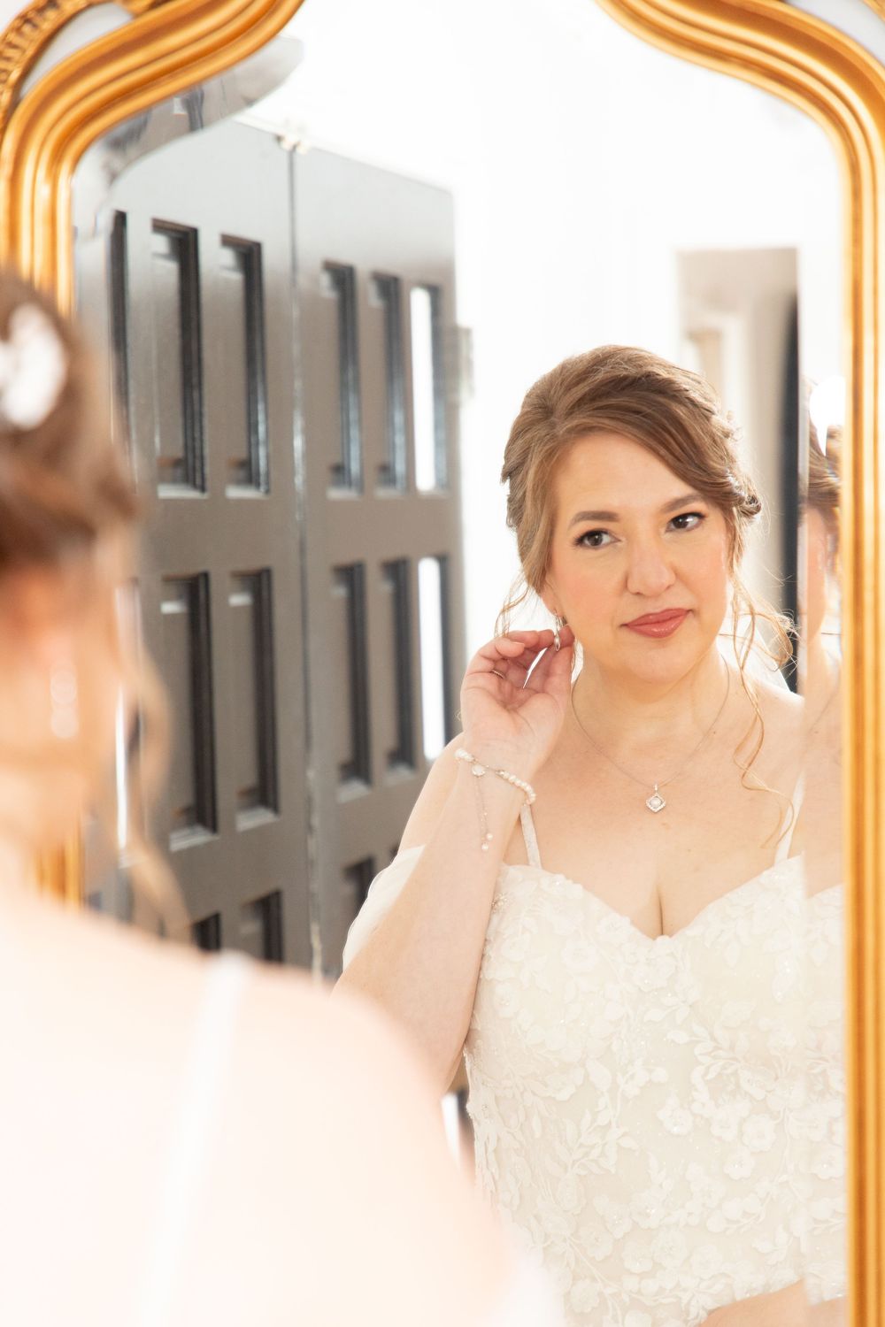 Editorial style wedding photographer in Tampa, Clearwater, St Pete, Sarasota, Naples, and Dunedin, Florida