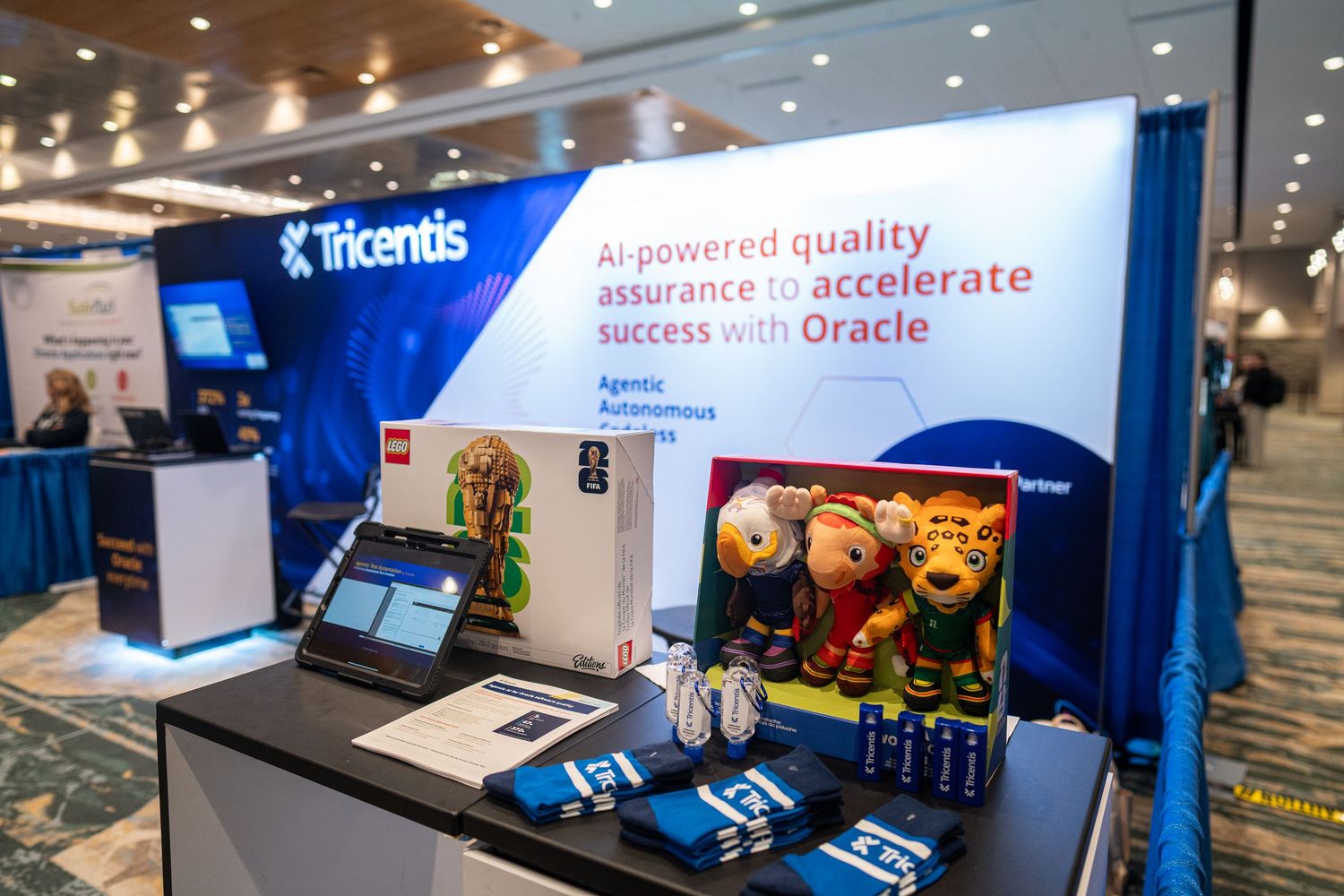 Orlando convention and trade show photographer — corporate exhibit booth at business convention