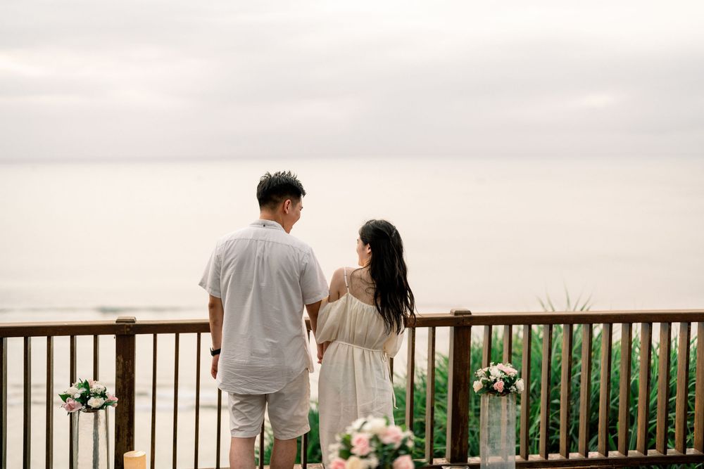 Romantic marriage proposal at Anantara Uluwatu Bali