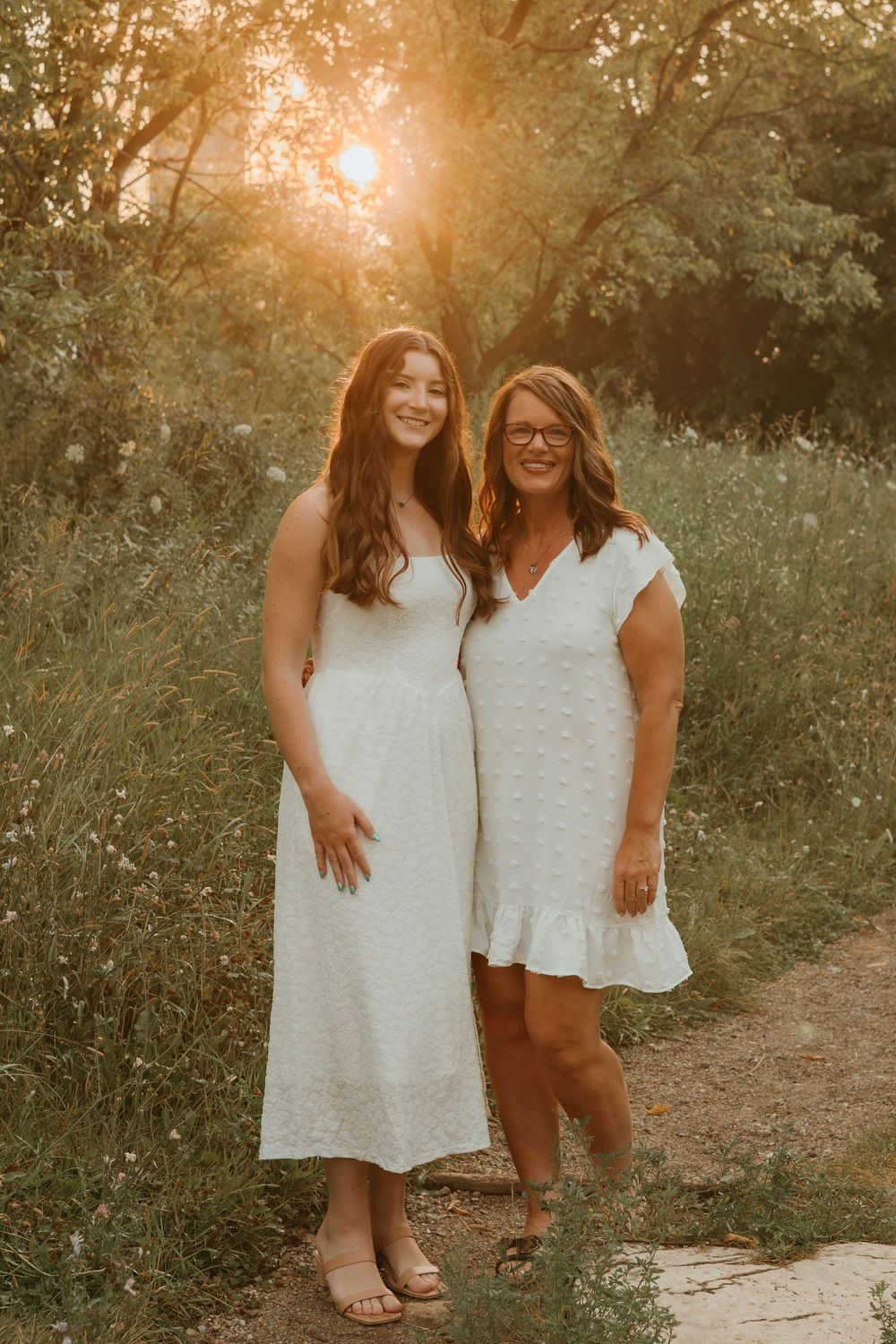 mom and adult daughter sunset photos