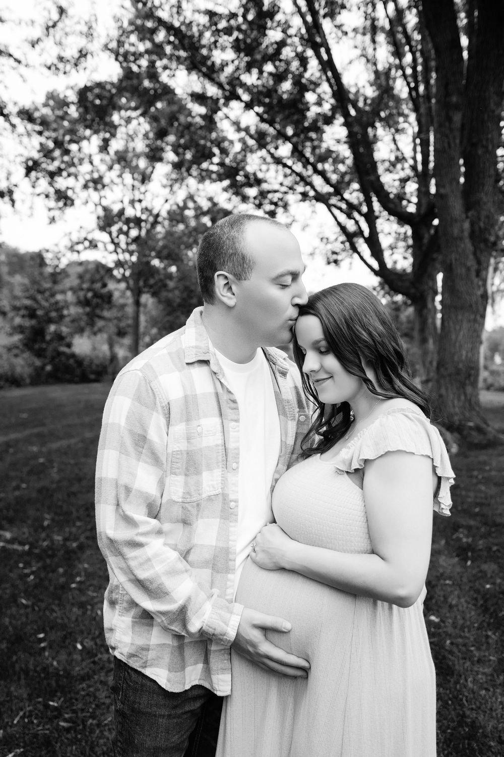 maternity photographer Watertown WI Kendall Kuss Photography