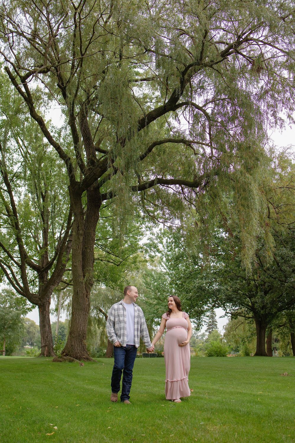 maternity photographer Watertown WI Kendall Kuss Photography
