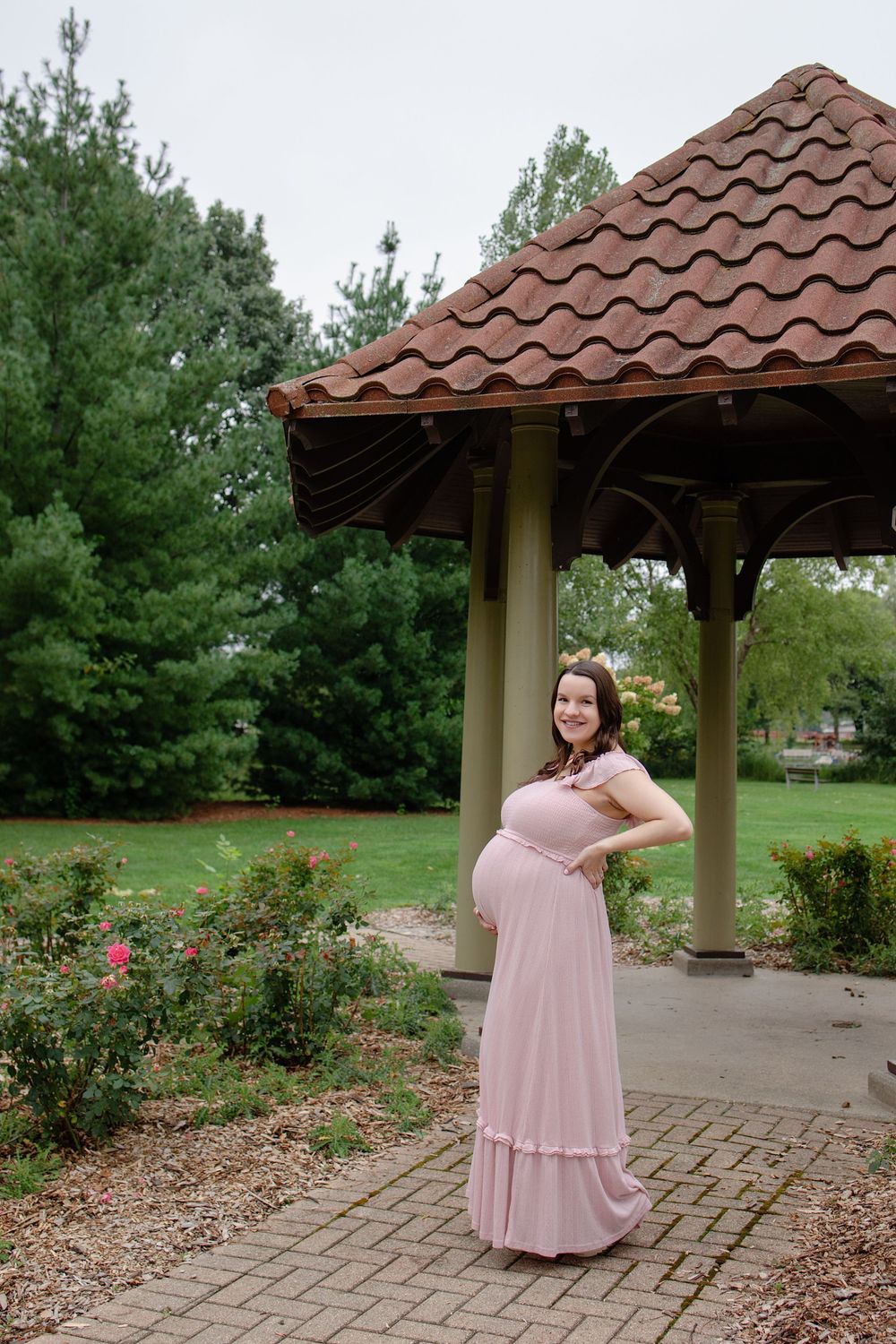 maternity photographer Watertown WI Kendall Kuss Photography
