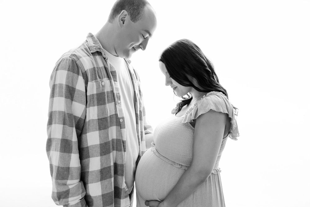 maternity photographer Watertown WI Kendall Kuss Photography