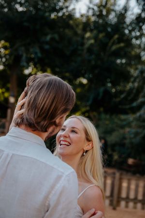 Romantic engagement photoshoot in Barcelona city views