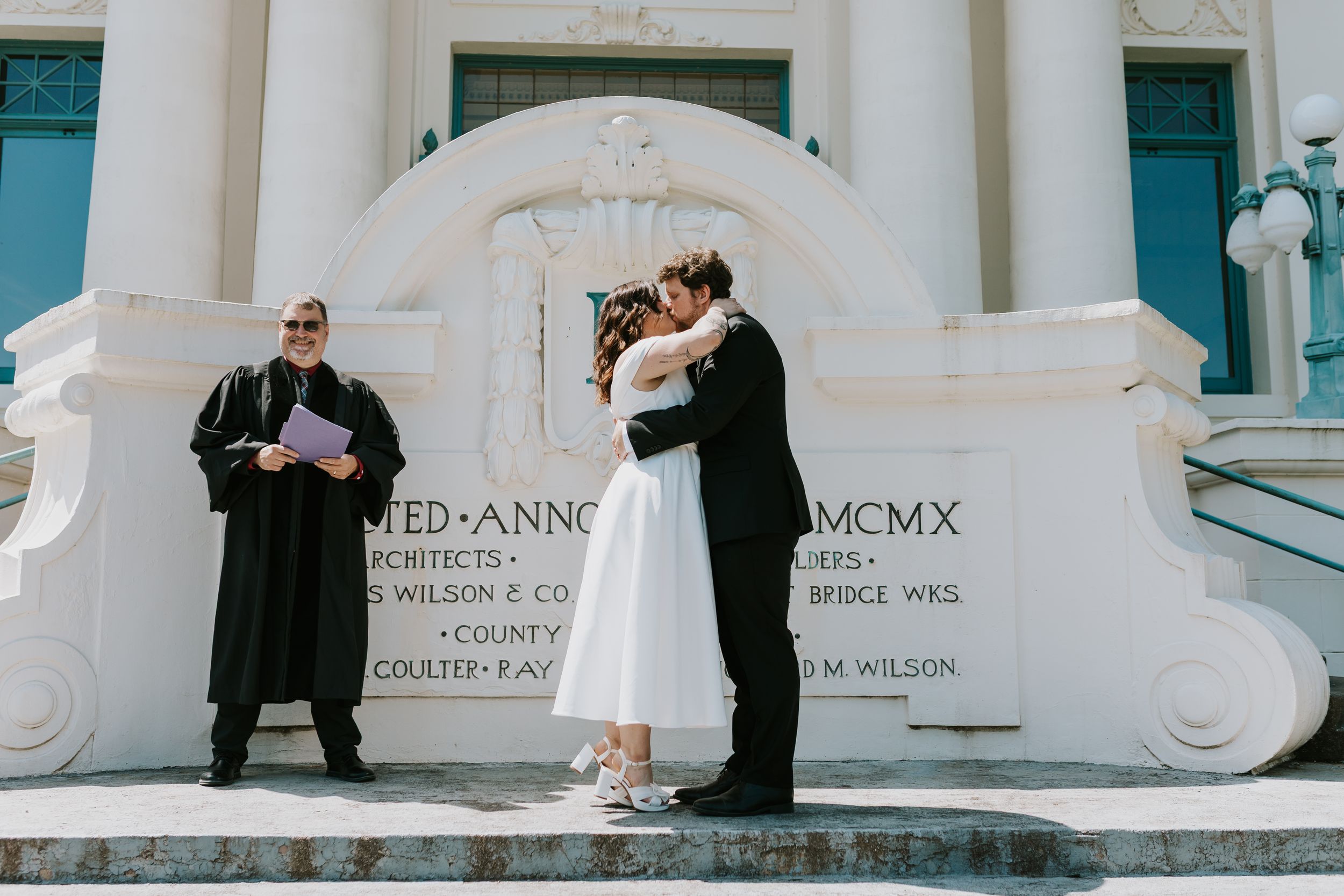 Courthouse wedding, elopement, micro wedding, pacific northwest, Washington, Oregon