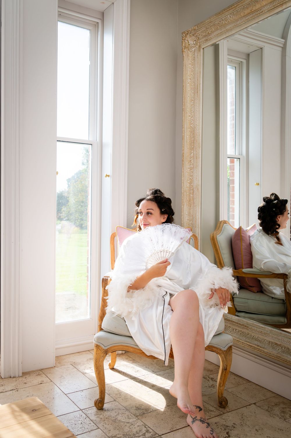 Bridal photography, relaxing, beautiful bride, elegant, stately home, Norwood