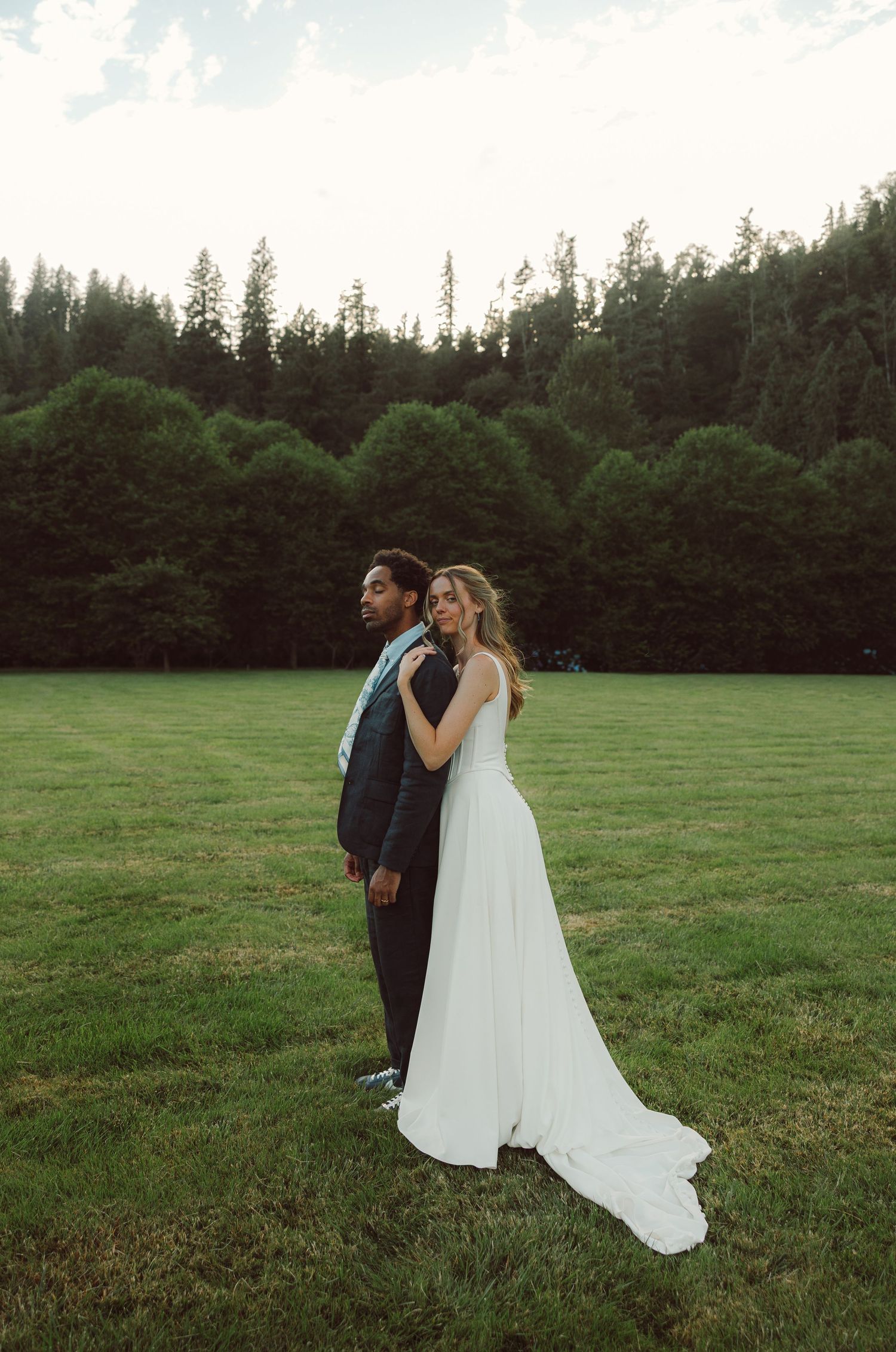 Elopement in Cannon Beach Oregon. Oregon Coast Elopement Photographer. Oregon Coast Wedding Photographer. Oregon adventure photographer.