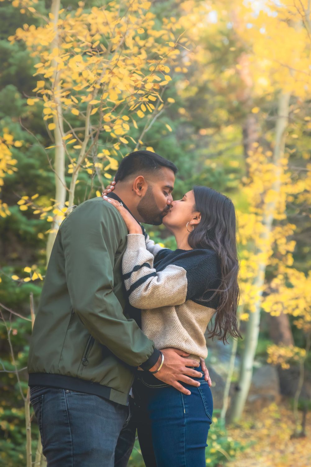 couples engagement photos estes park colorado autumn