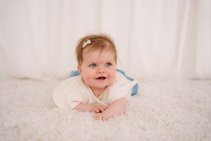 In mijn studio in Edegem leg ik jullie baby vast in zachte, pure beelden