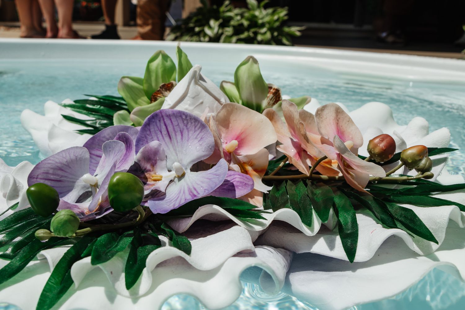 Flower decoration in pool | K Murphy Photos | Roanoke, Virginia | Wedding & Event Photography