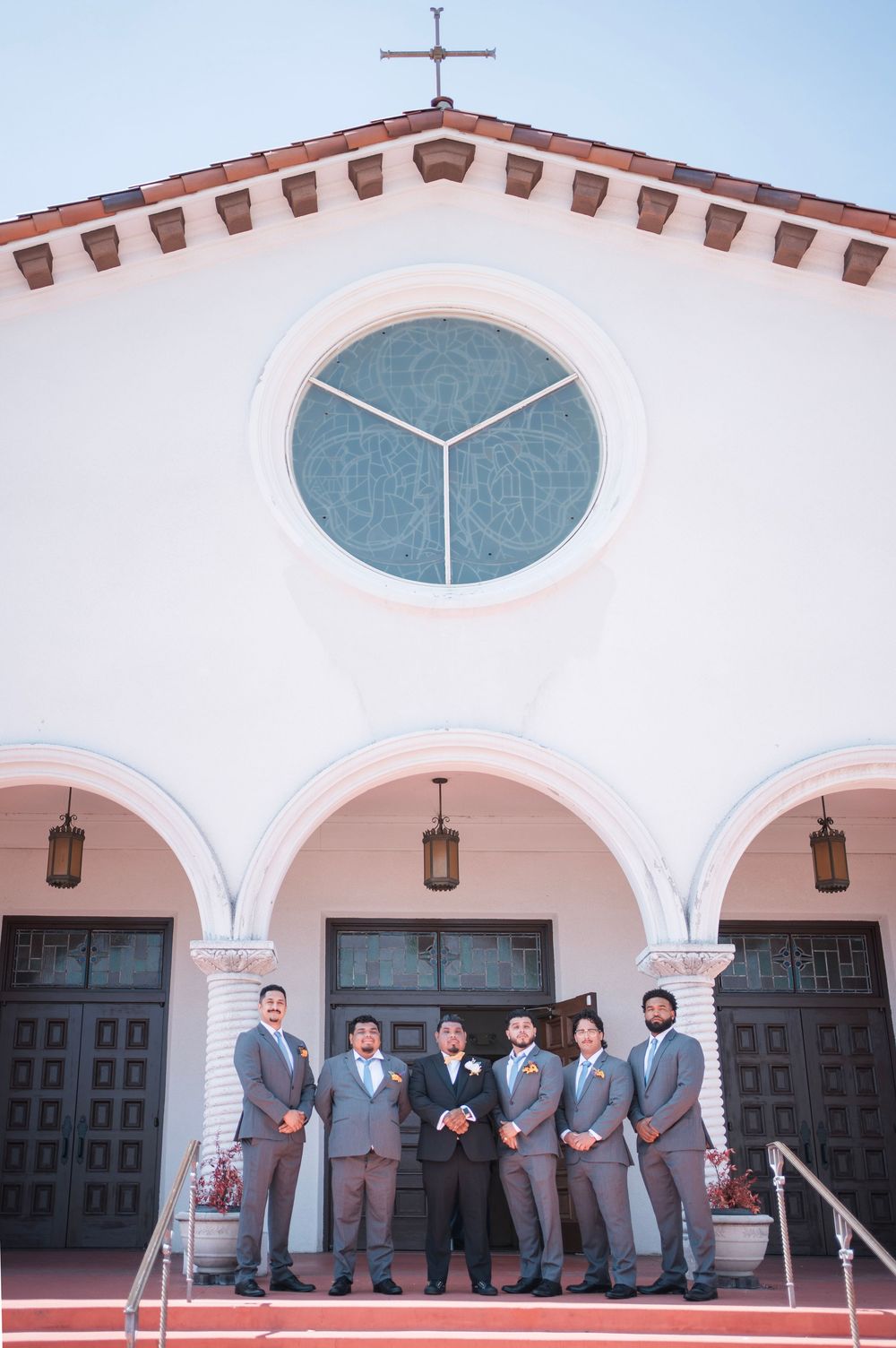Groomsmen pose together before the ceremony