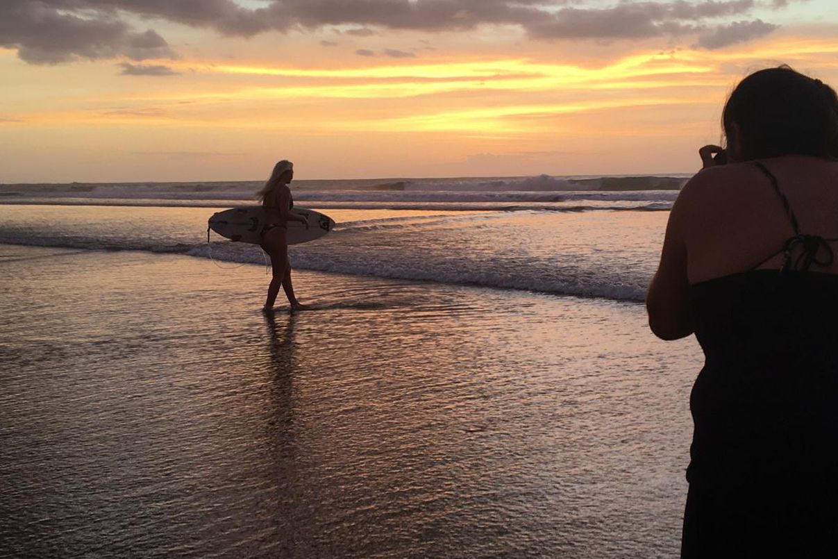 Photographer Jorgelina Agramunt during a lifestyle women photo session at Avellanas Beach