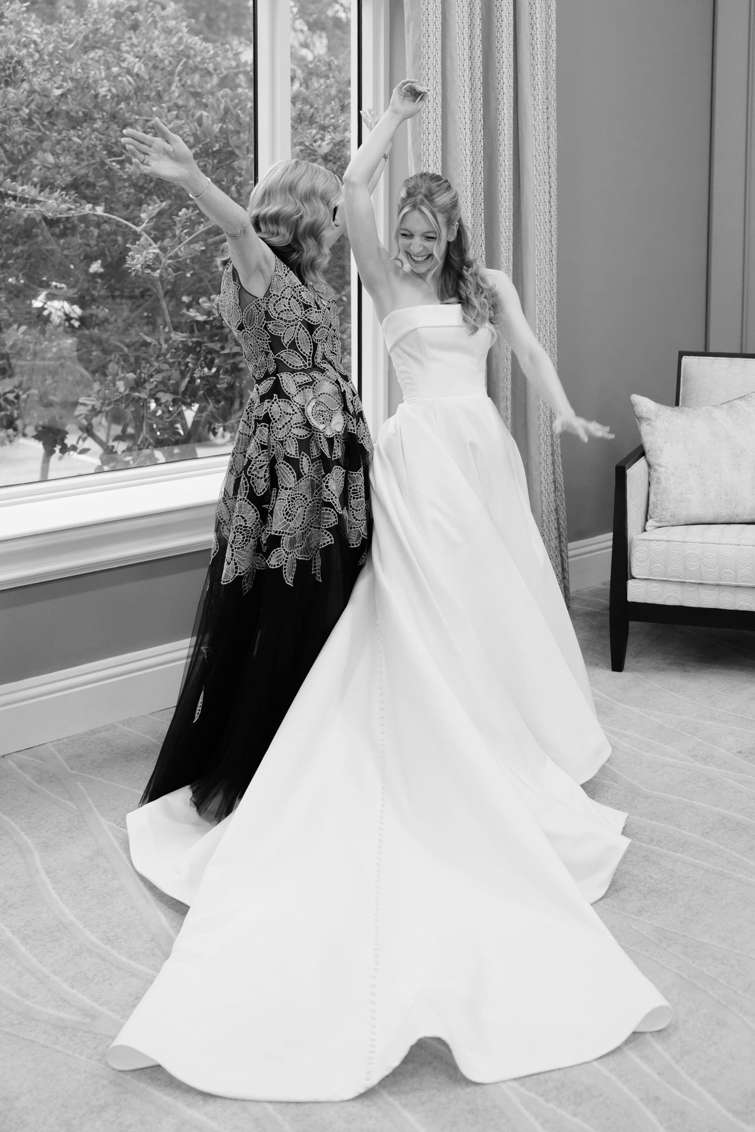 Happy mother and bride at BallenIsles Country Club in Palm Beach during a wedding photographed by Ohio photographer Tom Forrest.