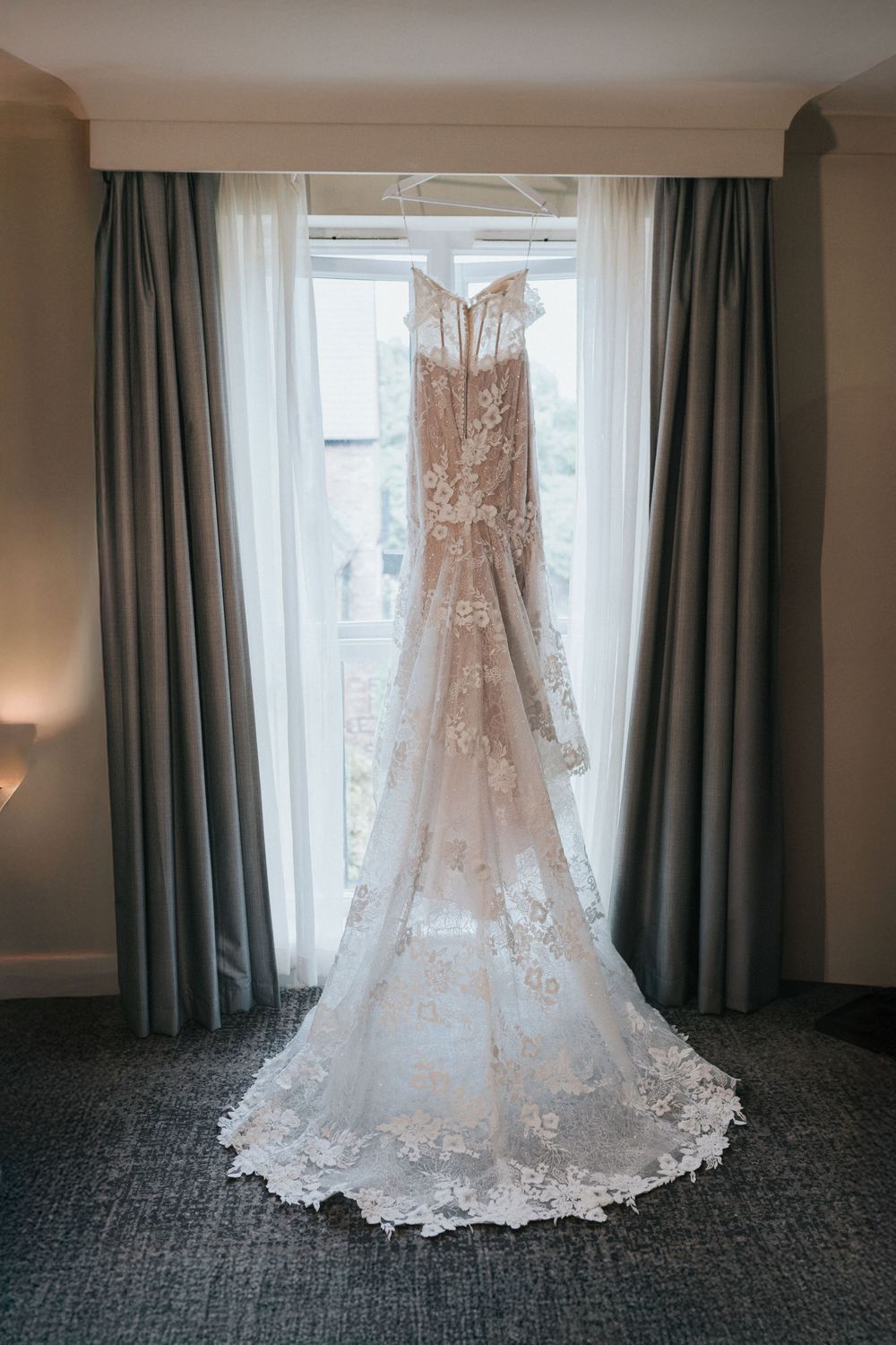 the barn at Morley's hall wedding photography bridal prep