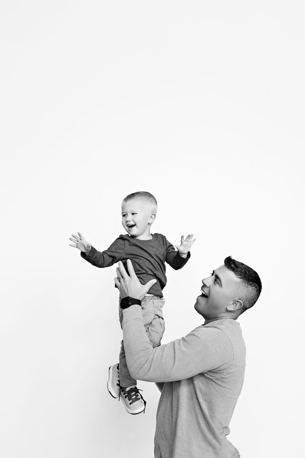 Family photos with Kendall Kuss Photography Lake Country family photographer, Watertown WI photography studio