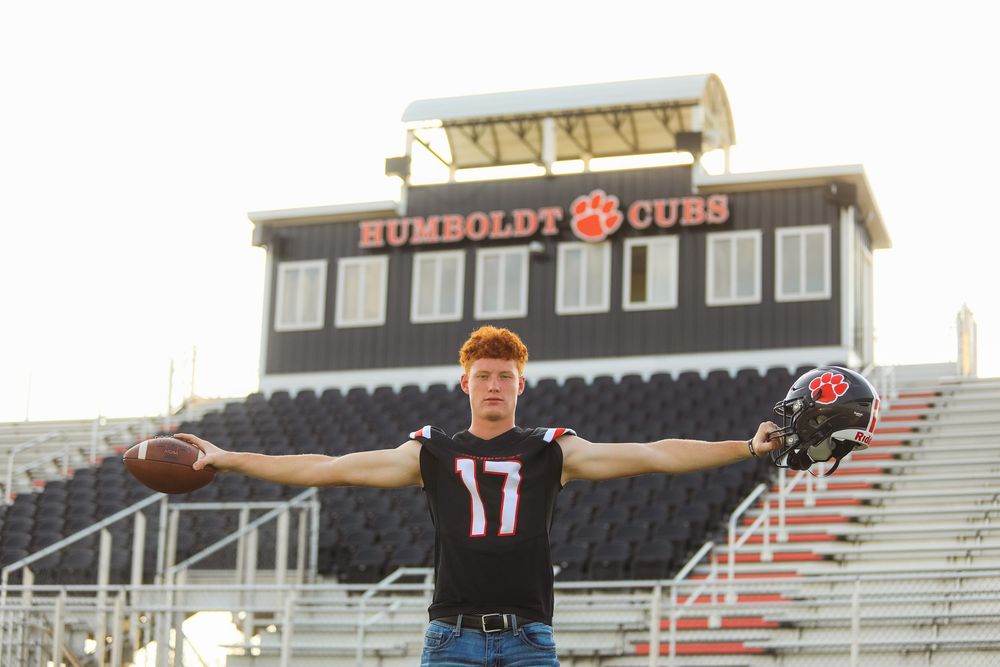 senior boy photo football