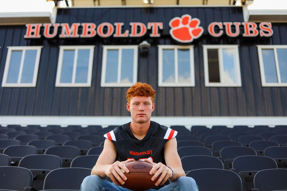 senior boy photo football