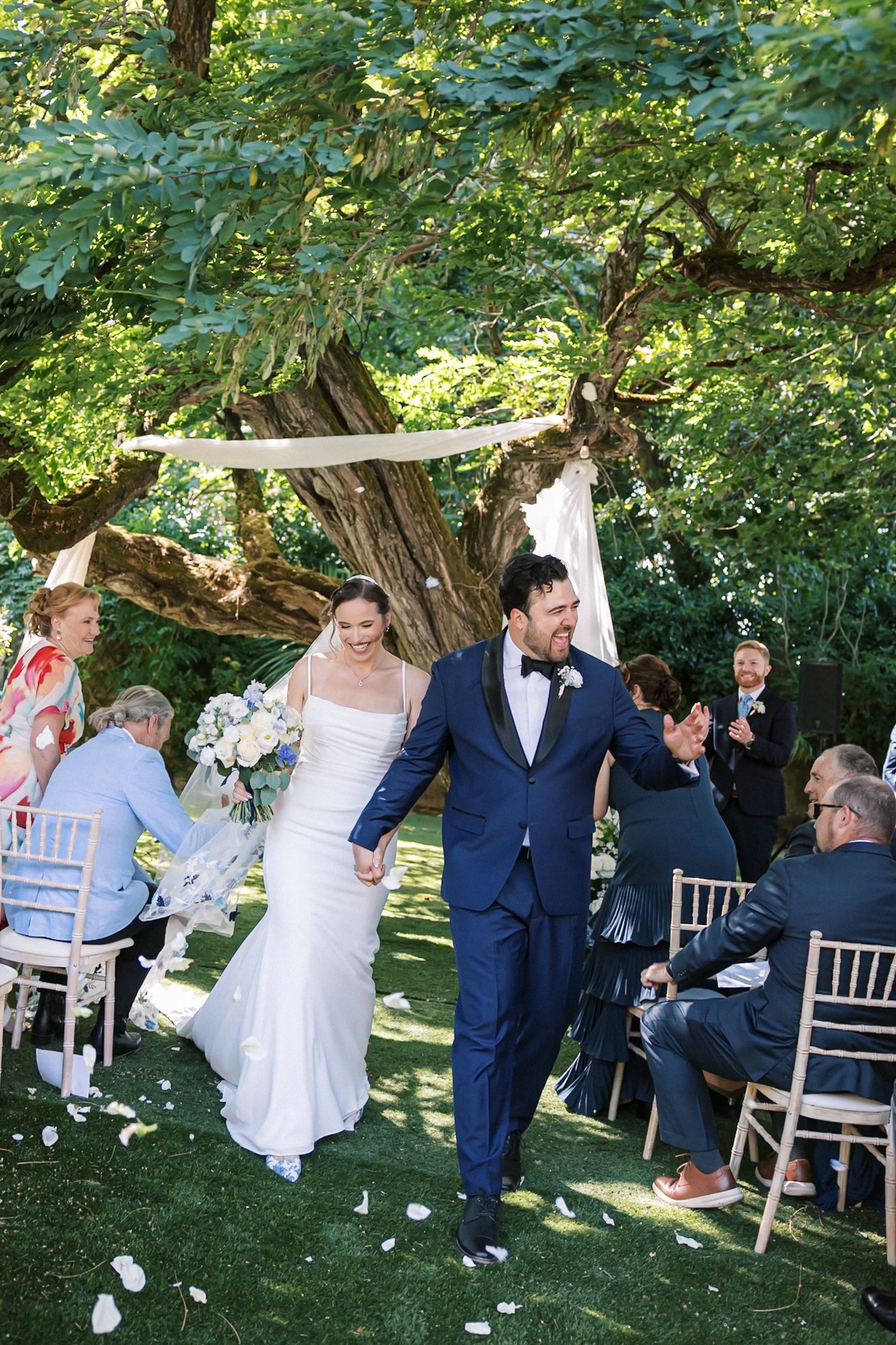 Emotional wedding ceremony at Quinta do Torneiro, Lisbon, captured by a Portugal wedding photographer