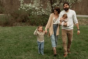 A multi-panel photo sequence shows people walking through grass and outdoor surroundings in casual attire.