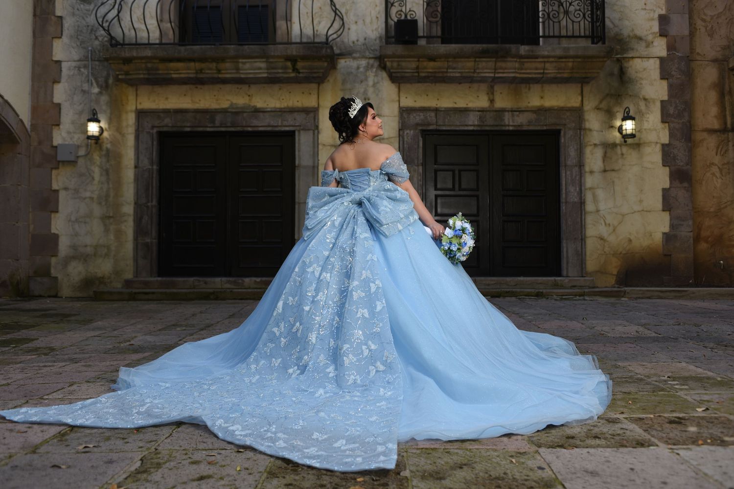 AI quince planning tool by Fotolilly Photography designed to answer planning questions without pressure or vendor sales