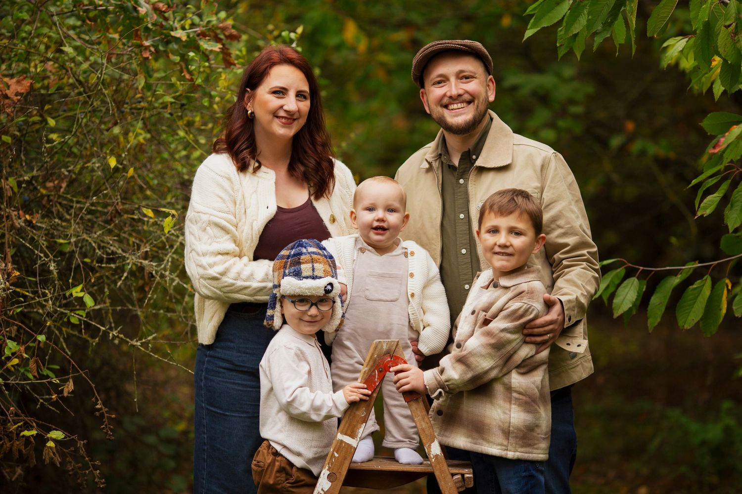 family outdoor portrait  by little wonderland photography widnes cheshire