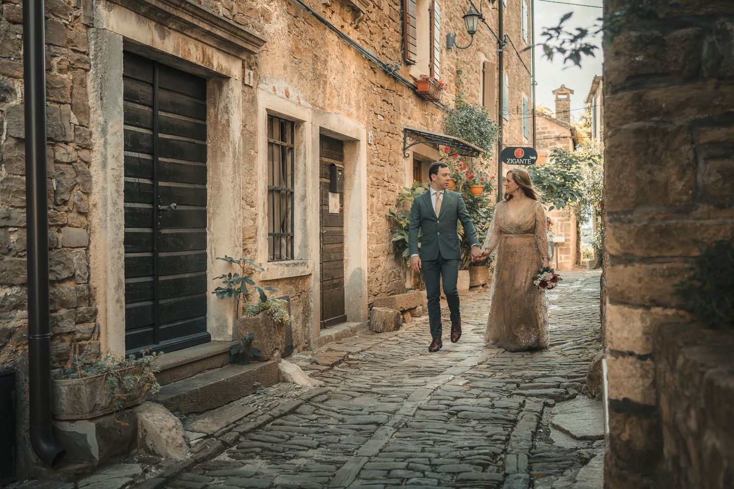 Elopement in Croatia
Croatia elopement photographer
Adventure elopement Croatia
Intimate wedding Croatia
Destination elopement Croatia
Elope
