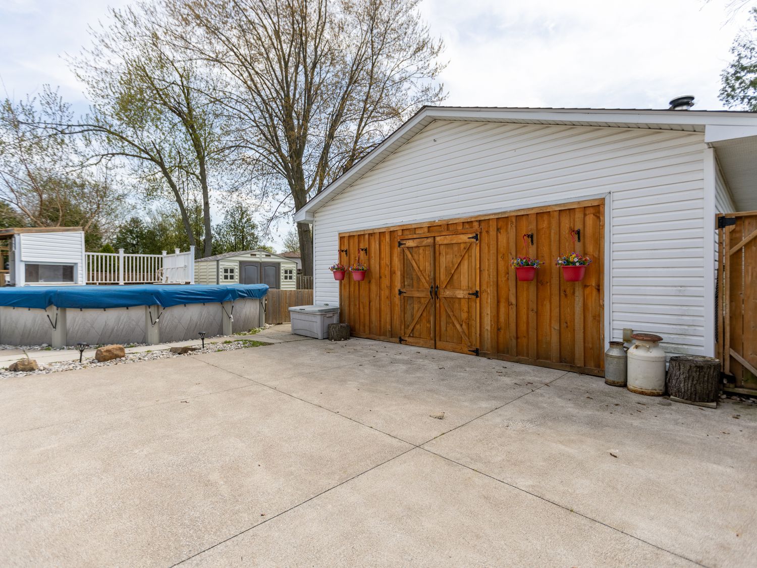 Professional MLS photography services in Leamington and Essex County