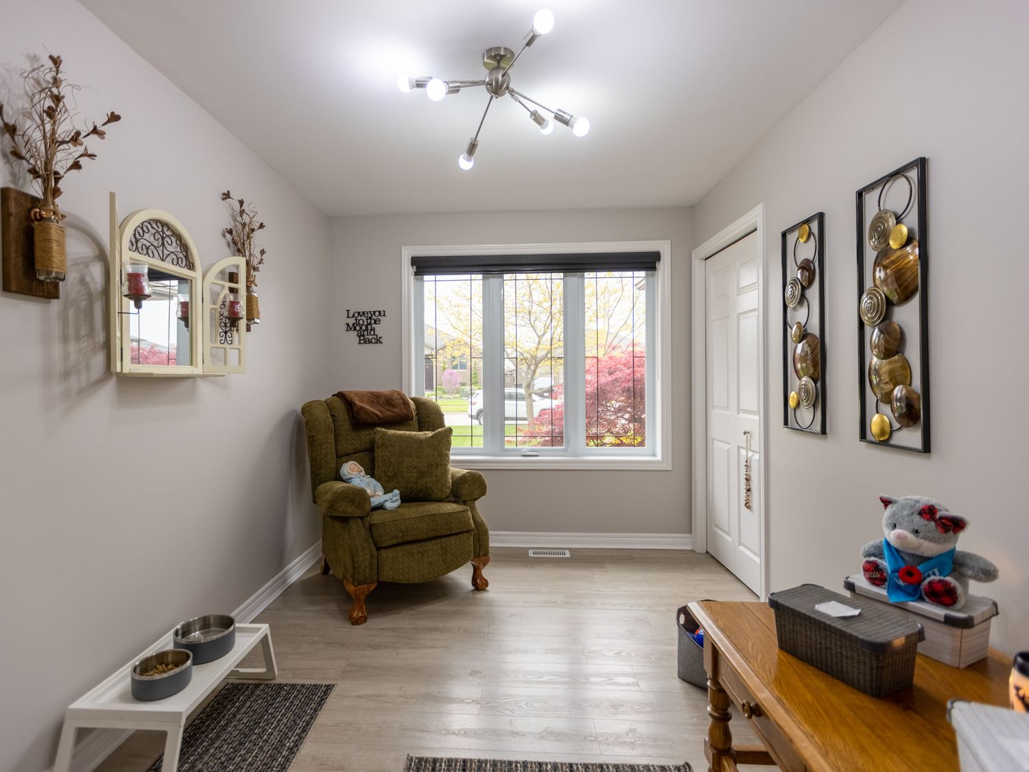 Lakeshore Ontario real estate photography with natural lighting