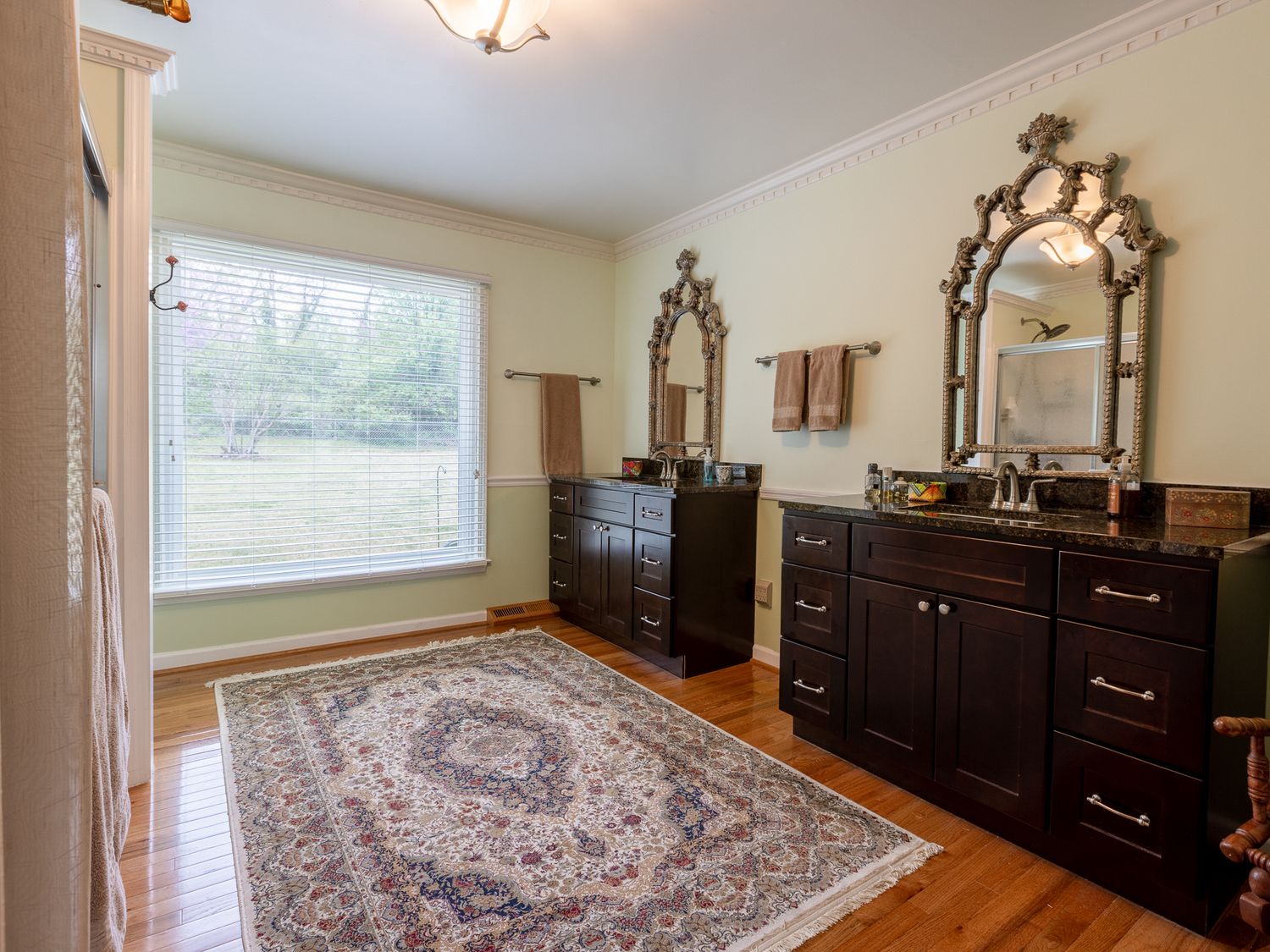 Luxury property photography services in Windsor Ontario