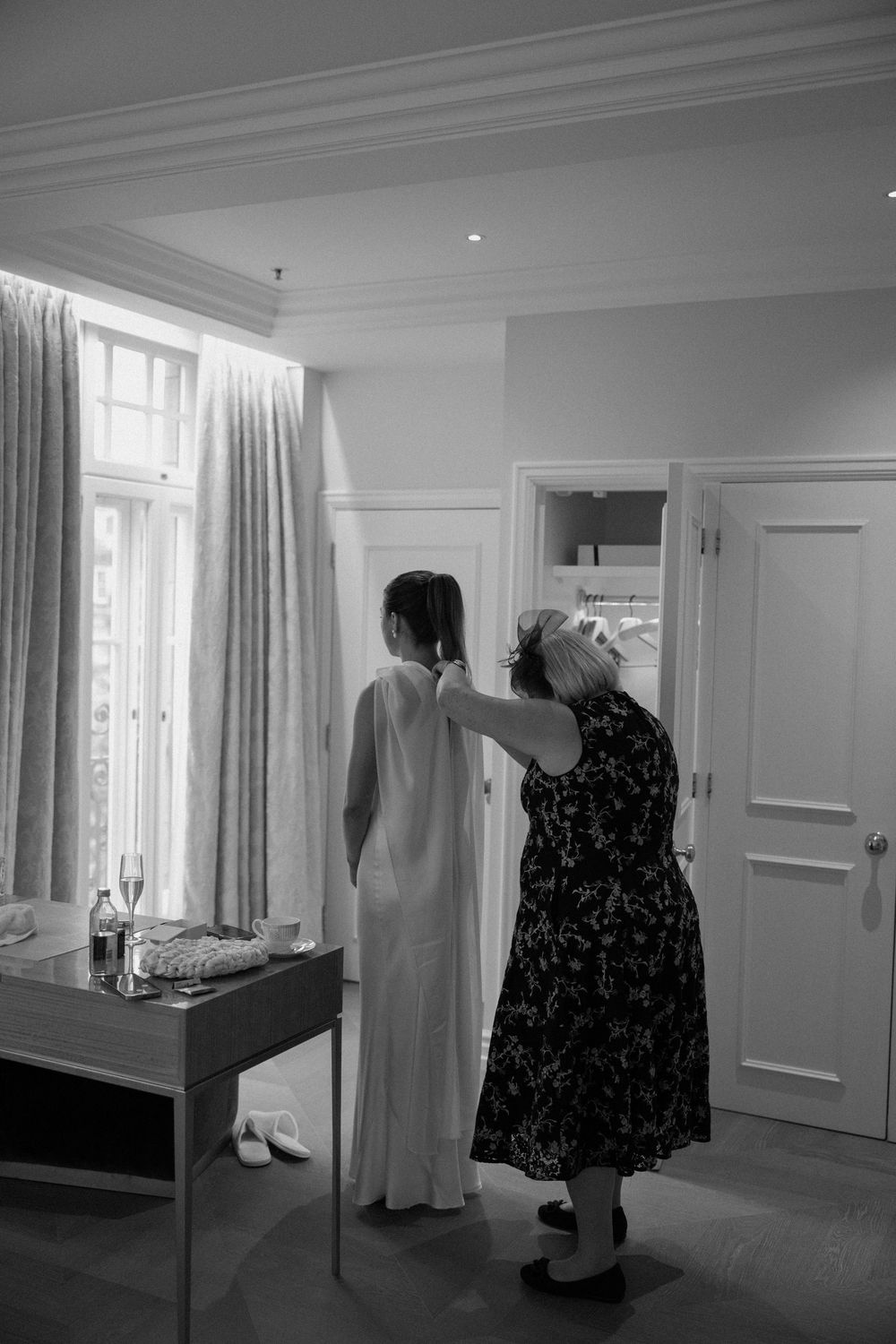 Bride gets ready for her wedding at The Landmark hotel London.