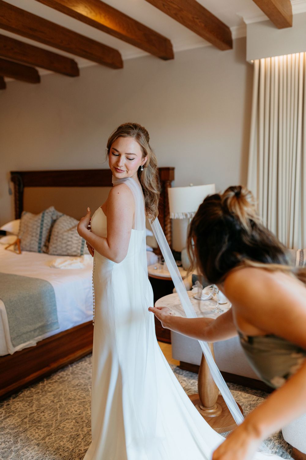 Wedding day, getting ready image from a bride in Playa del Carmen
Playa del Carmen wedding photographer