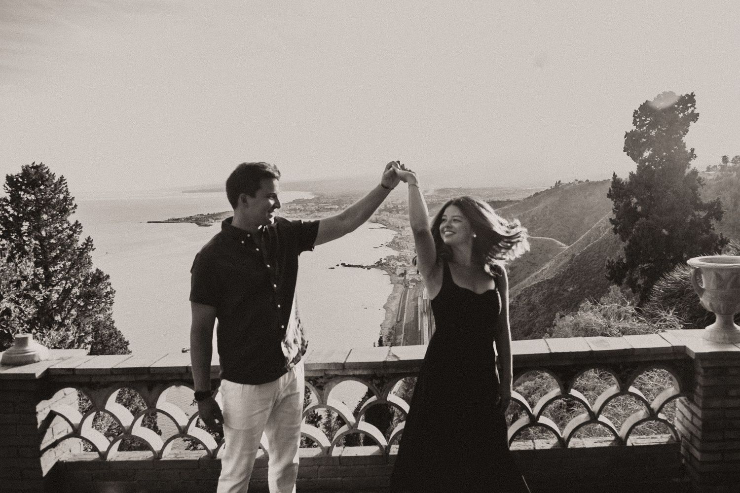 Couple in Taormina, romantic sea photo. Love in Sicily, unique shots
Taormina couple in love, sunset photo. Sicily memories, emotions