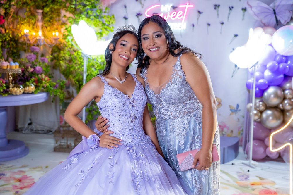 Pre XV con vestido blanco en jardines de Valledupar, fotos de ensueño para recordar.