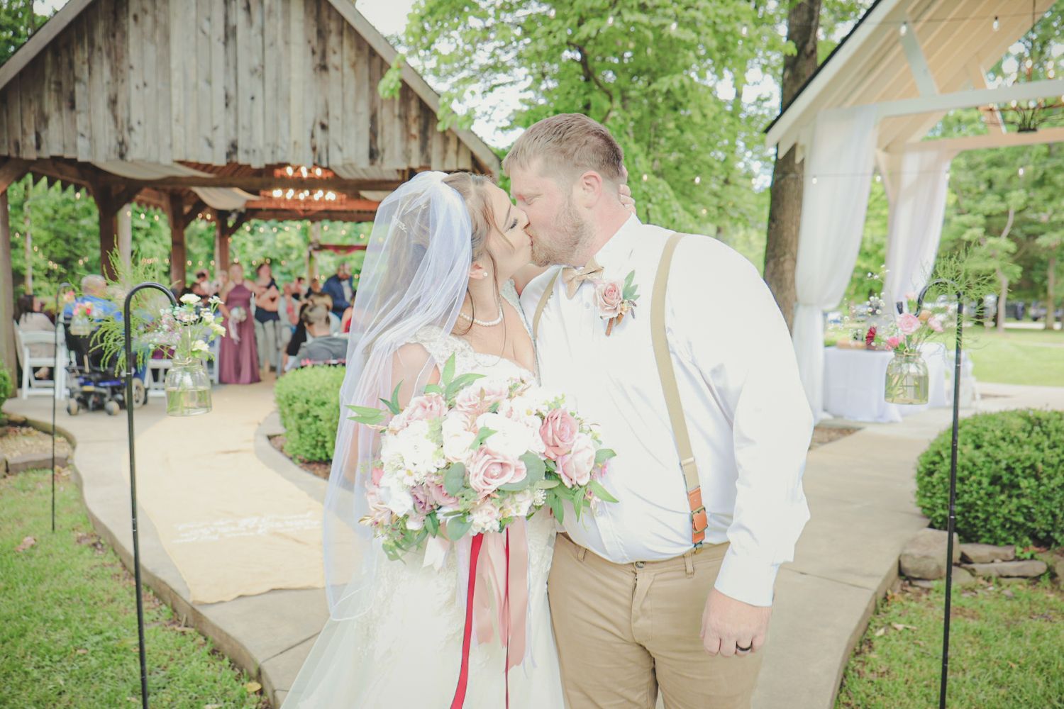 Hollingsworth wedding @ Country Manor in Rogers Arkansas