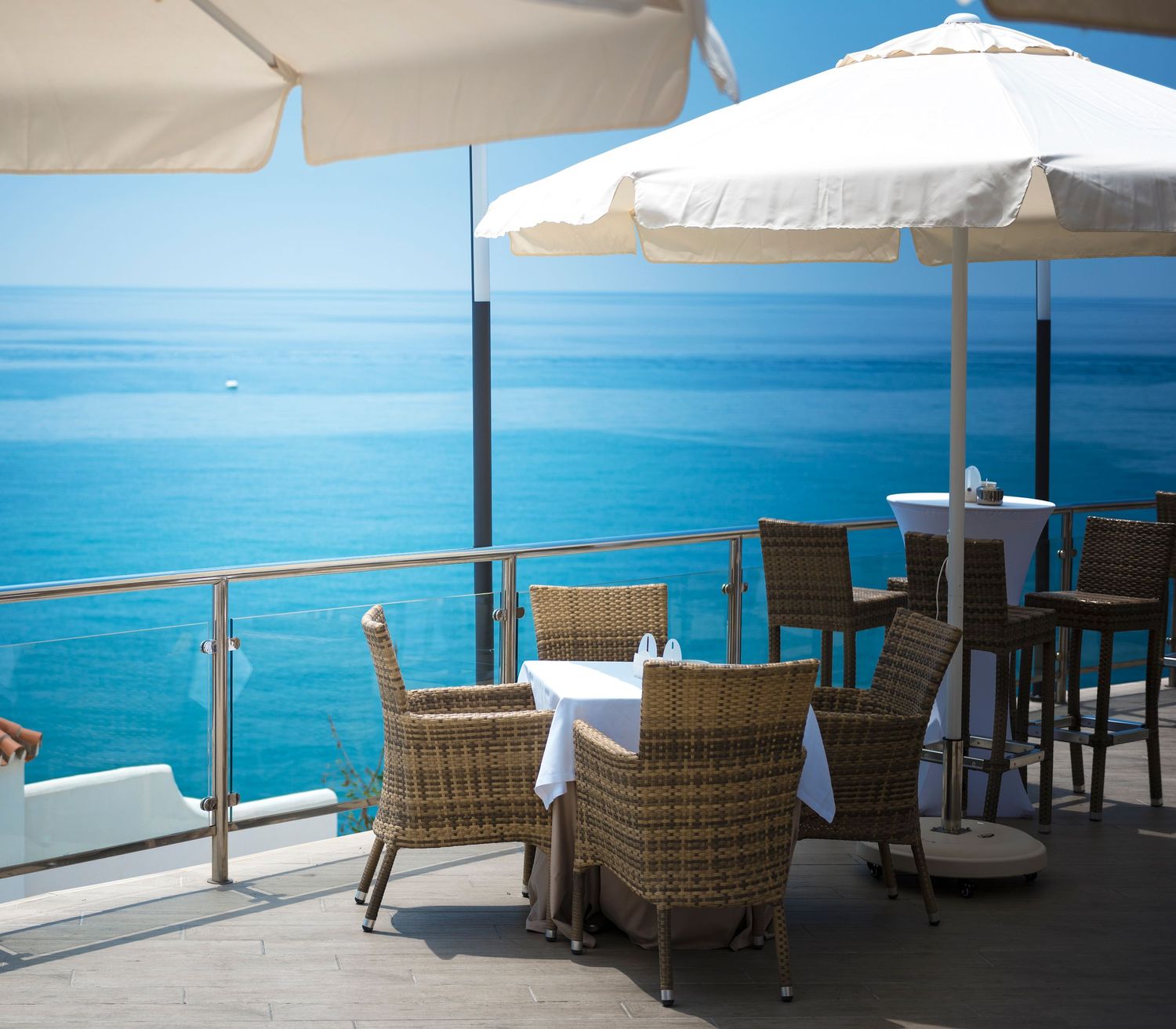 Luxury hotel photography and modern interior design in Costa del Sol, Nerja, Málaga, captured by photographer Robert Centurion. Cochran's