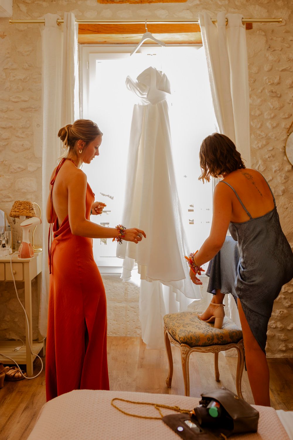 Robe de mariée et témoins