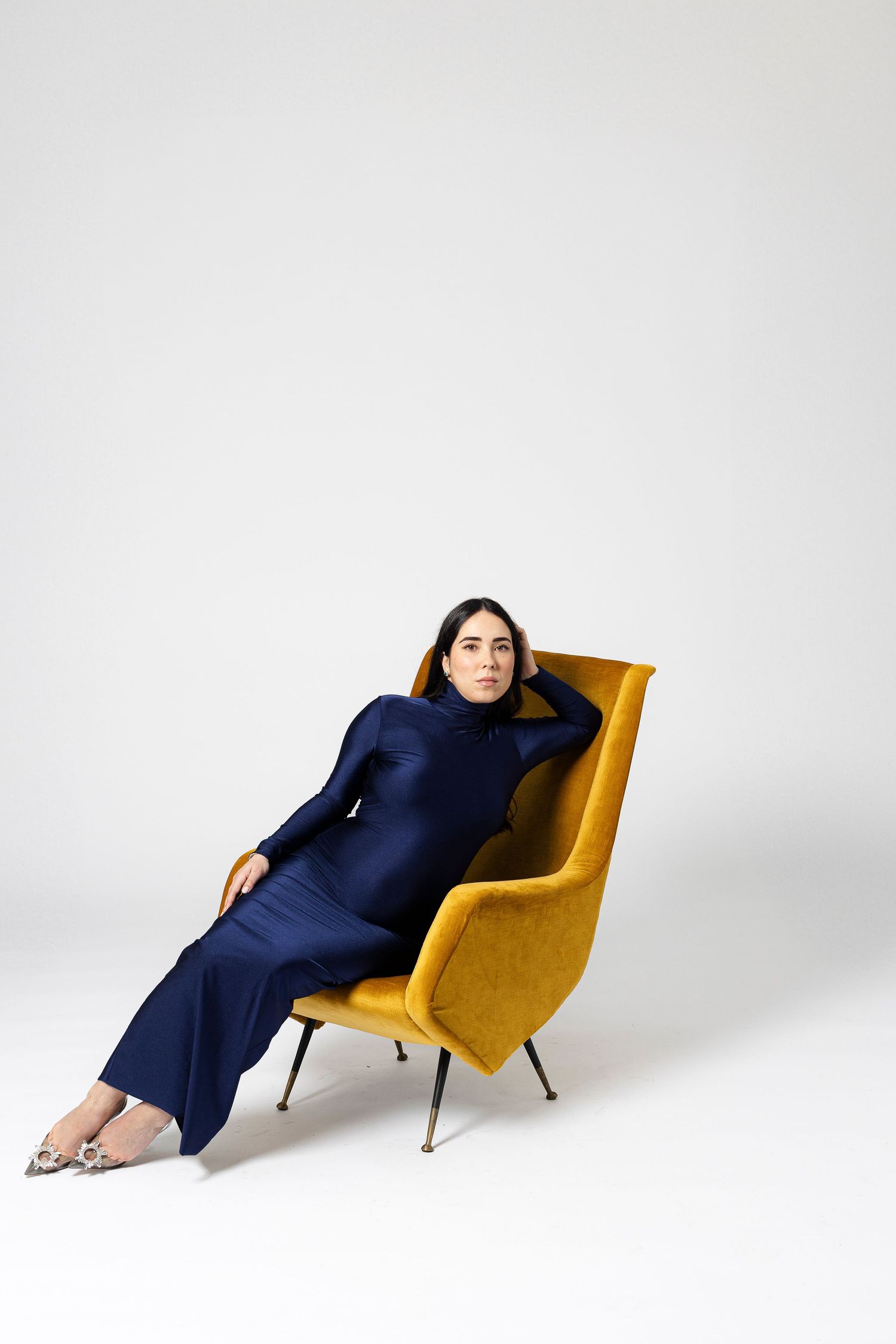 Refined portrait photography with minimalist style