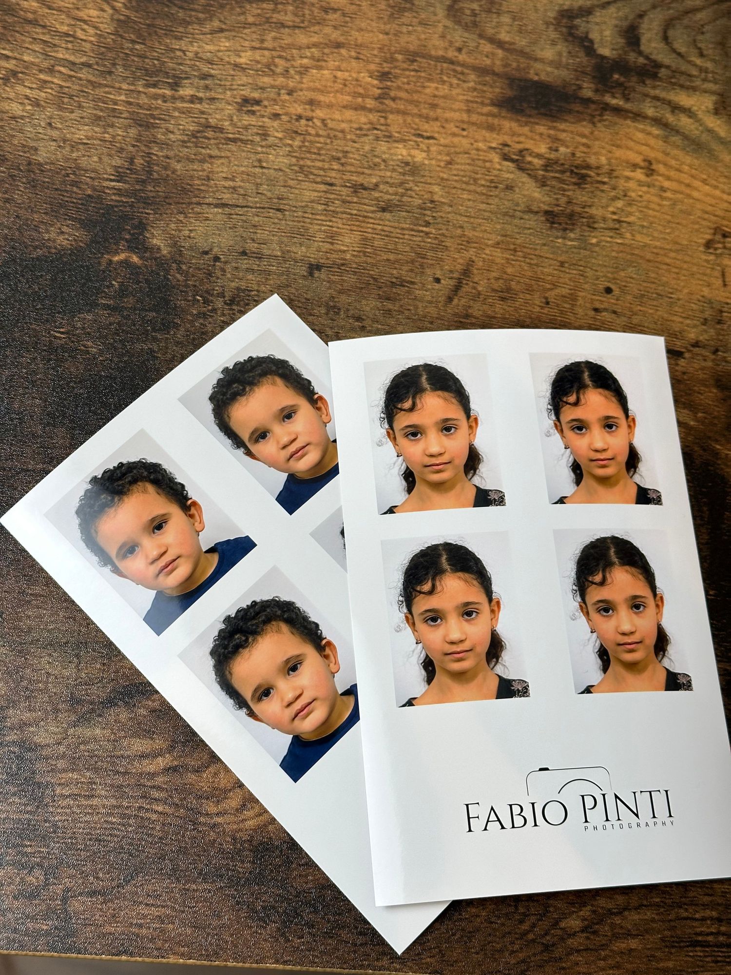 Voorbeeld van pasfoto's