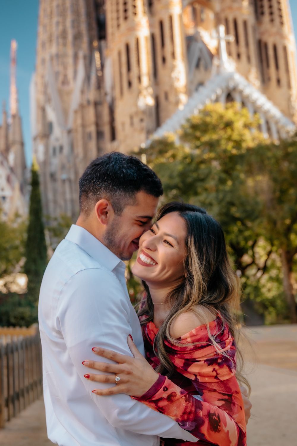 Loving embrace Passion side gardens Barcelona Surprise proposal photoshoot Barcelona BarcelonaLoversPH