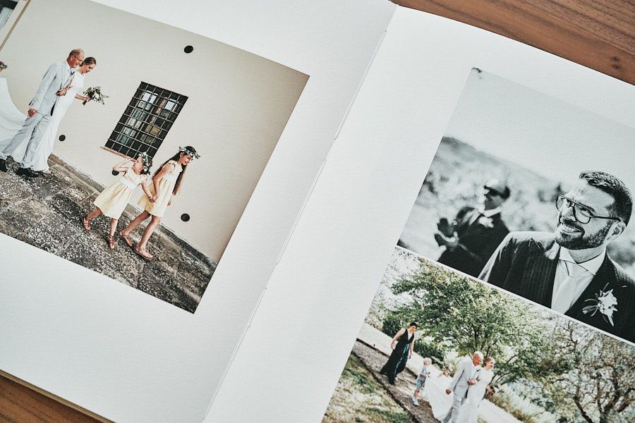 TLOOK photographe de mariage de style documentaire, détail de l'album