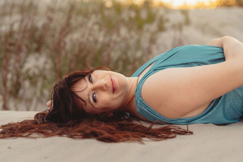 fine art boudoir photography
mature woman boudoir session
40 over 40 boudoir project
plus size boudoir photographer
natural light boudoir ph