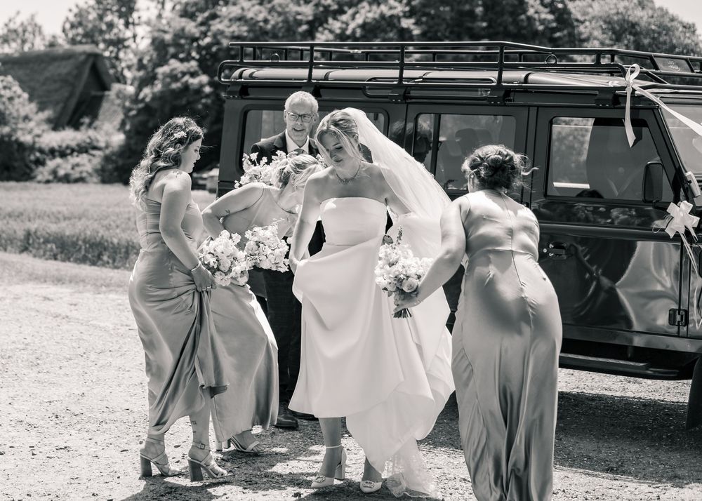 SUFFOLK WEDDING PHOTOGRAPHY - CHURCH WEDDING