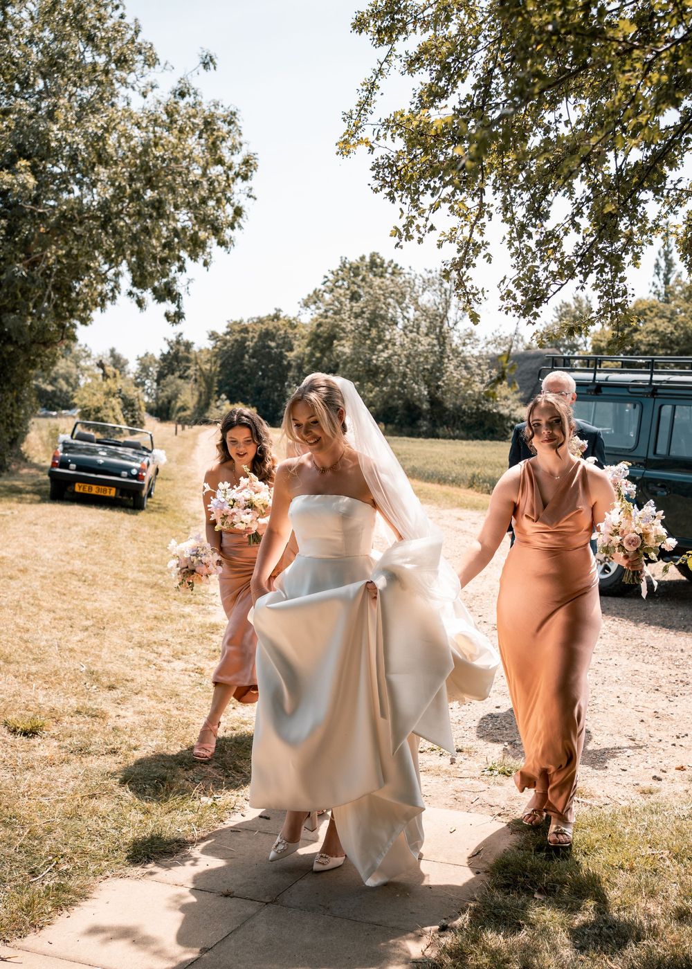 SUFFOLK WEDDING PHOTOGRAPHY - CHURCH WEDDING